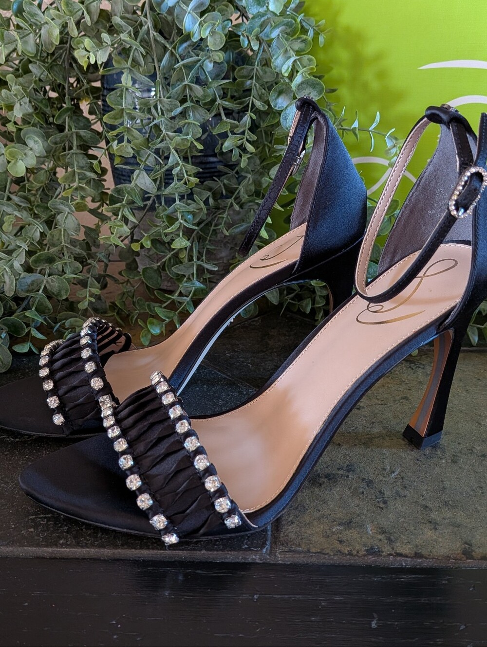 NWT! Sam Edelman BLACK Rhinestone Sandals Size 8.5M